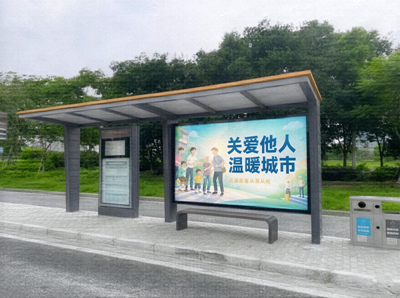 简约方正公交候车亭，打造城市靓丽风景线